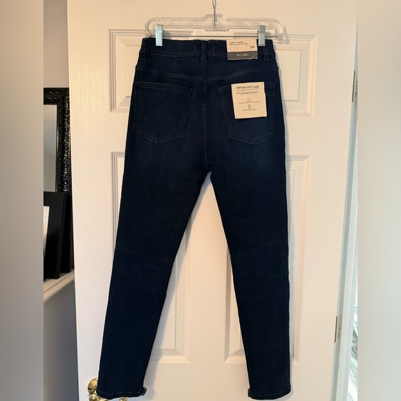 DL1961 Farrow Skinny High Rise Jeans in Deep Indigo NWT - Picture 2 of 11